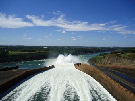 Usina hidrelétrica binacional de Itaipu