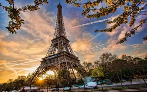Paris-travel-AP65117955-xlarge.jpg